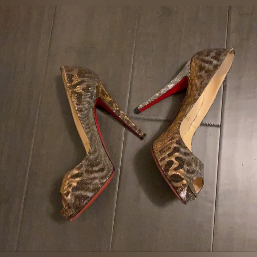Christian Louboutin Heels Size 38 - Picture 3 of 9